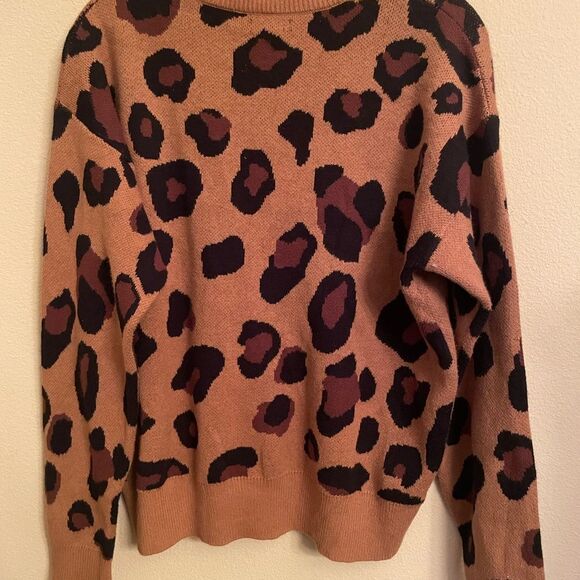 Animal print sweater size L - Picture 4 of 6